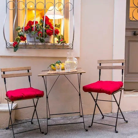 Semesterbostad Lianelia Boutique