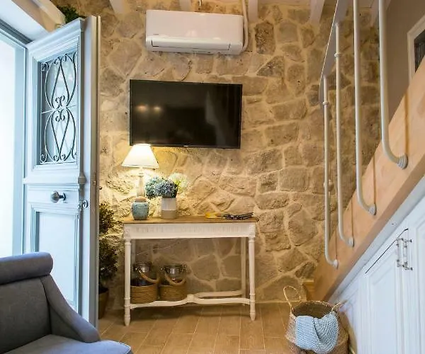 Lianelia Boutique Ferienhaus Argyrades